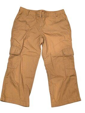Tape Measure Khaki Cargo Capri Pants - Size 8 Cropped Utility